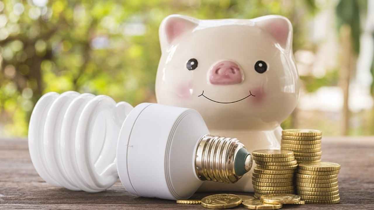 গরমে বিদ্যুৎ (Electricity Bill) বিল দেখে আঁতকে উঠছেন? মাত্র ৫ টা টিপস মেনে চললেই অর্ধেক হবে আপনার বিল! 1 Electricity Bill Saving Tips