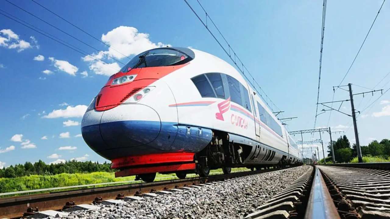 মাত্র ৩ ঘণ্টায় পাটনা থেকে দিল্লি! আসছে ভারতের প্রথম বুলেট ট্রেন, জানুন বিস্তারিত!