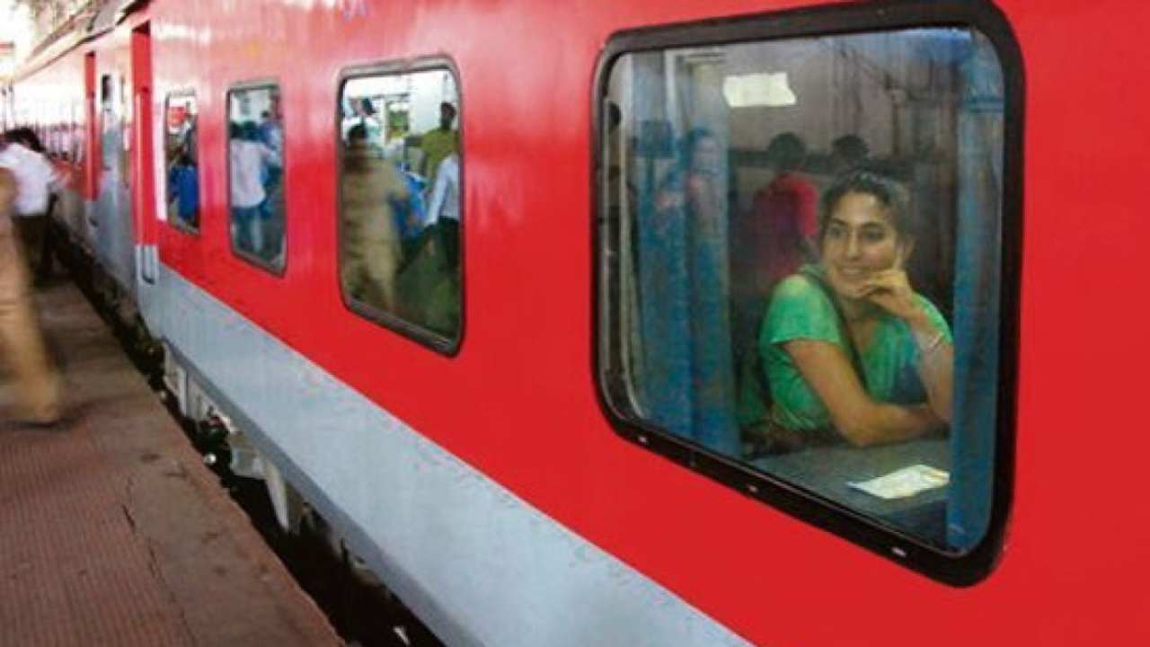 অটো আপগ্রেডেশন স্কিম ভারতীয় রেলে(Indian Railways) নতুন সুবিধা: স্লিপার ভাড়ায় এবার এসি কোচে ভ্রমণ!