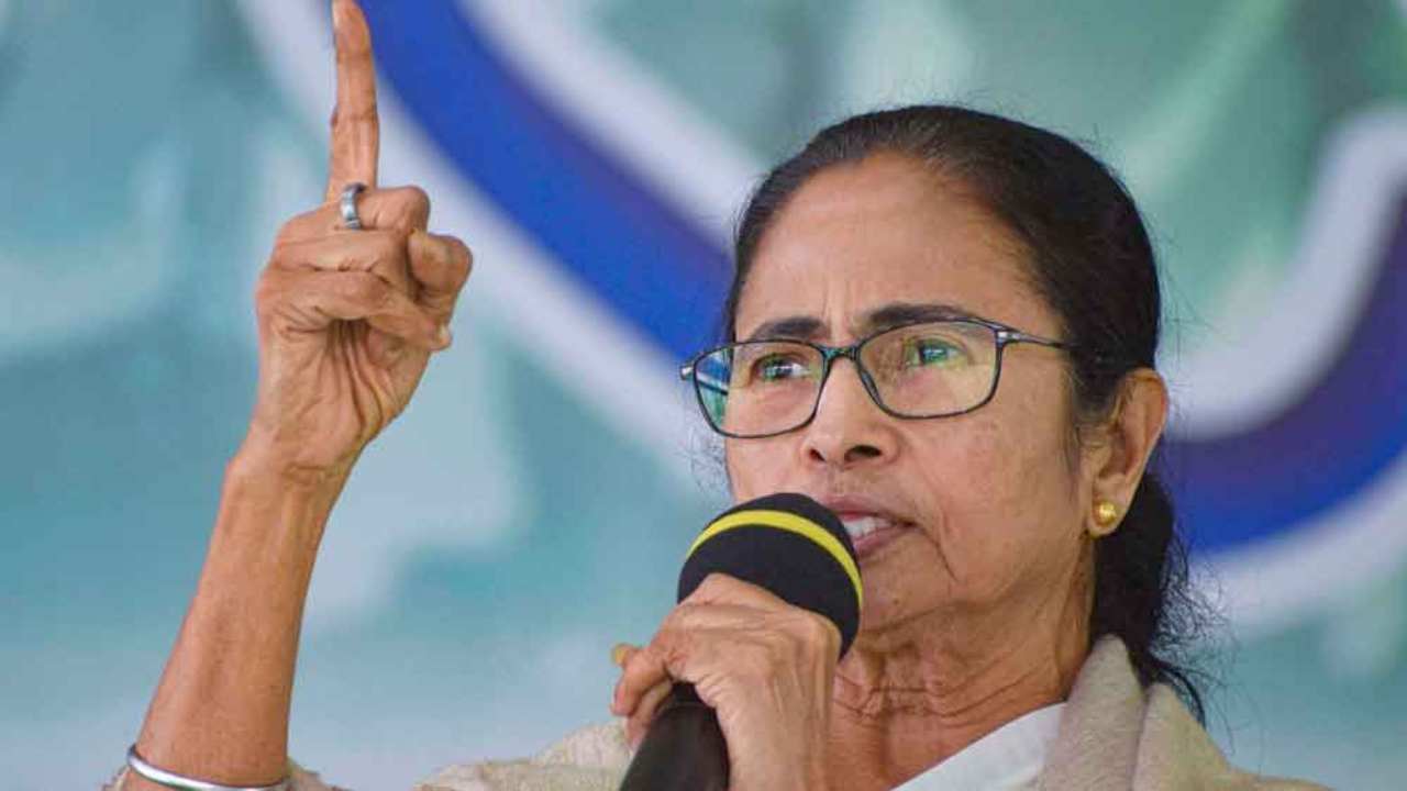 অষ্টম বেতন কমিশনের আগেই সুখবর! আসছে নতুন স্বাস্থ্যবিমা প্রকল্প (New Health Insurance Scheme), উপকৃত হবেন লক্ষ লক্ষ কর্মচারী ও পেনশনভোগী!