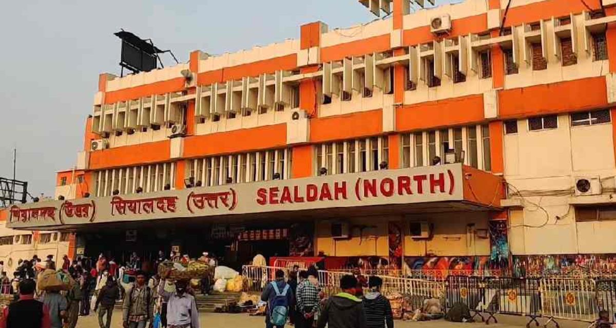Sealdah Division: বদলে যাচ্ছে দমদম ও বিধাননগর স্টেশন, যাত্রী ভিড় সামলাতে রেলের বড় সিদ্ধান্ত! 1 Sealdah Division Station Upgrade Smart Railway Station