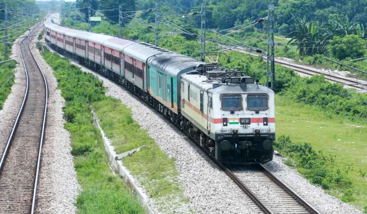 Kolkata NJP Puja Special Train 2025